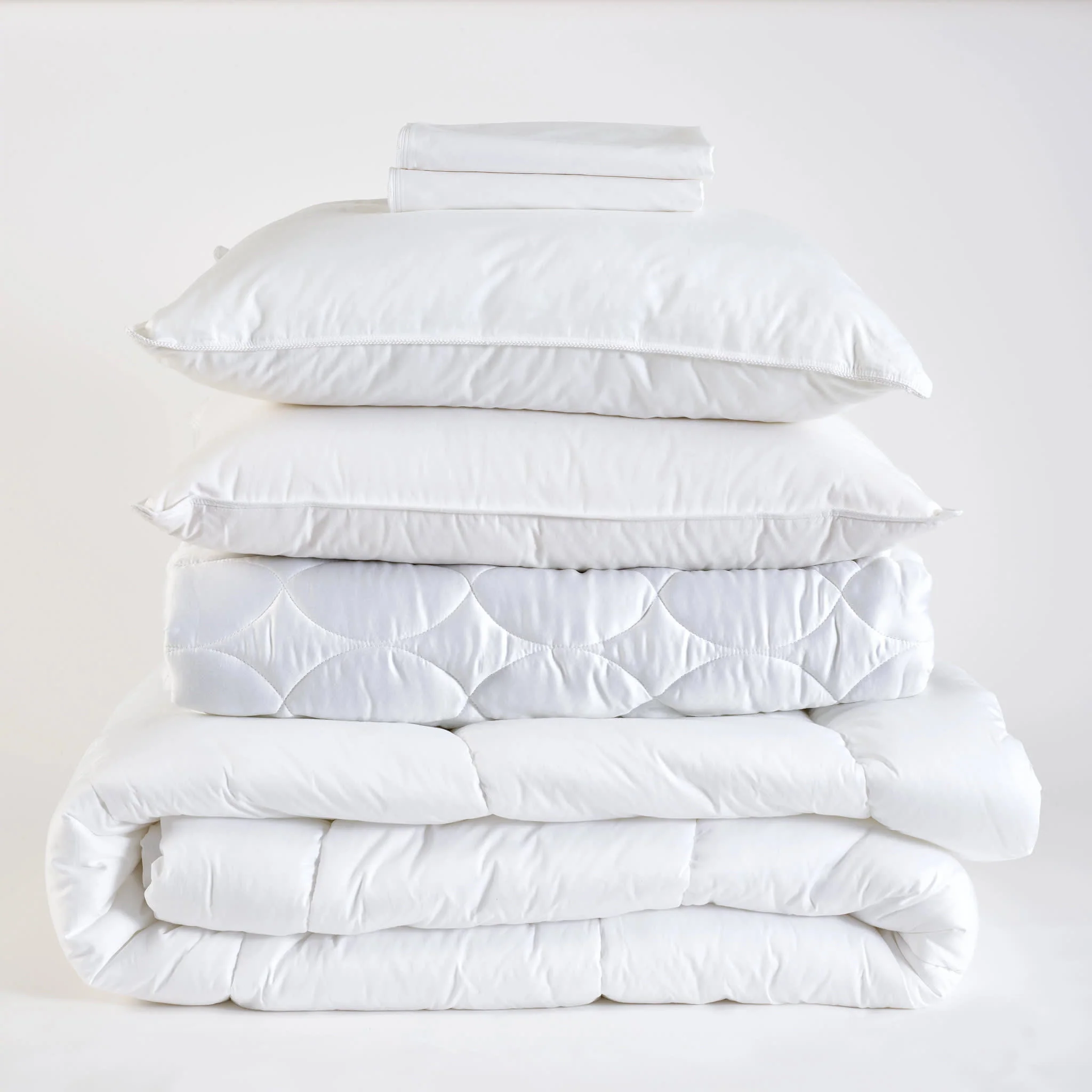 Bedding Basics Bundle Down Alternative | None