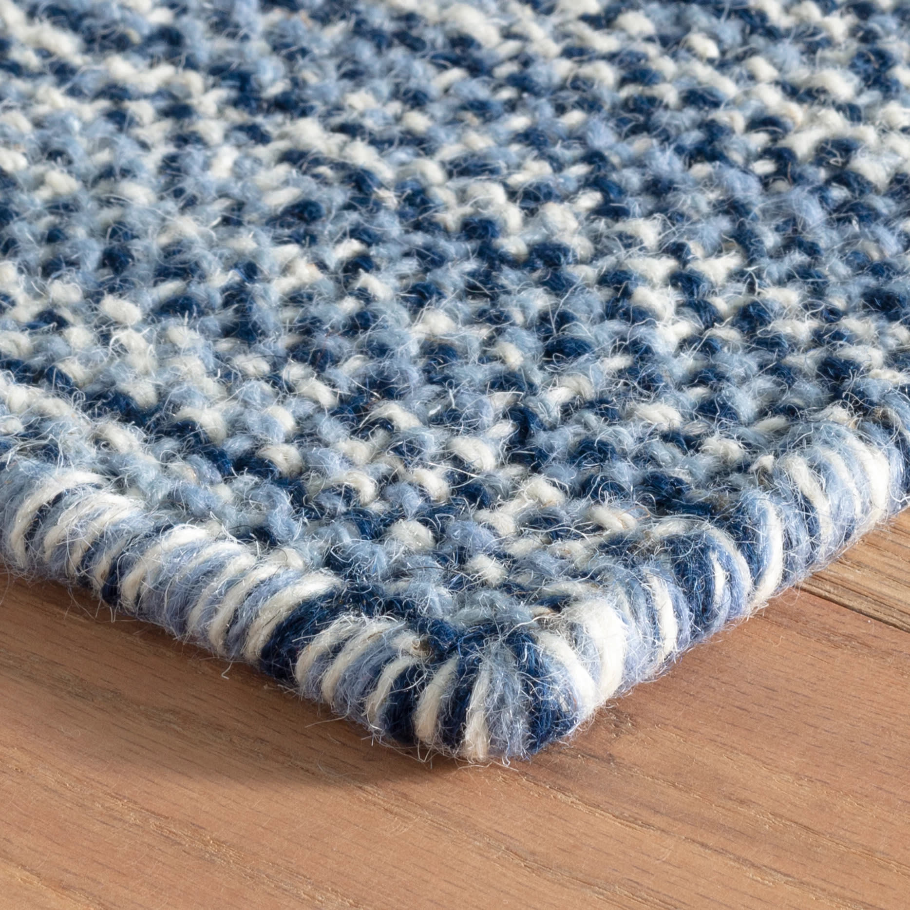 Bella Handwoven Wool Rug | Navy - Image 4