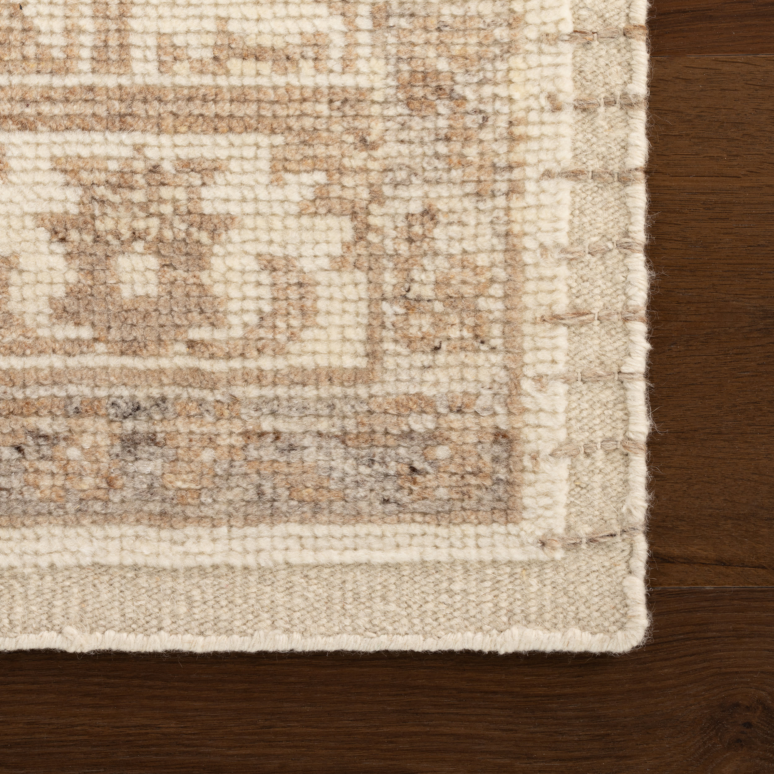 Casdia Traditional Vintage Rug | Ivory - Image 3