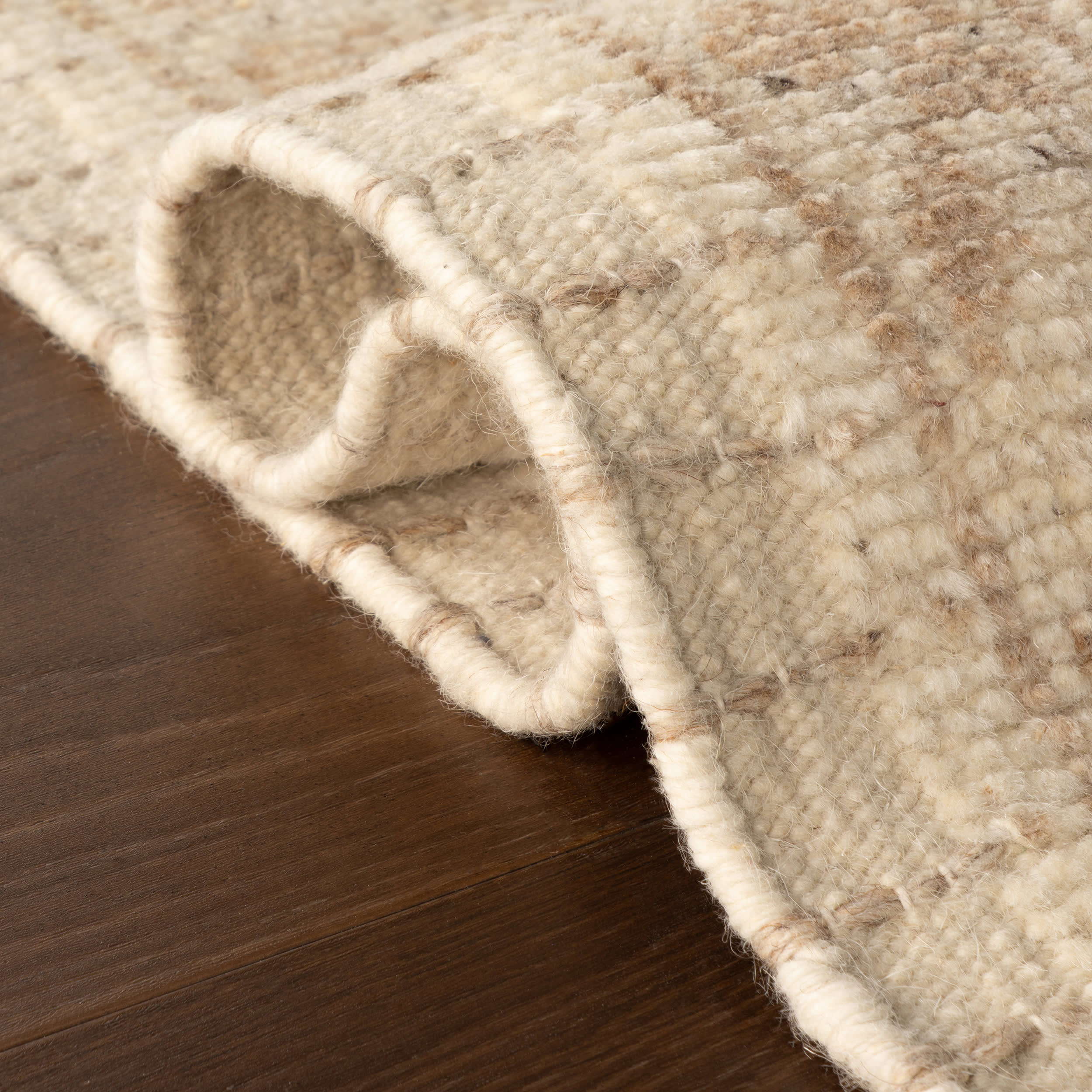 Casdia Traditional Vintage Rug | Ivory - Image 5