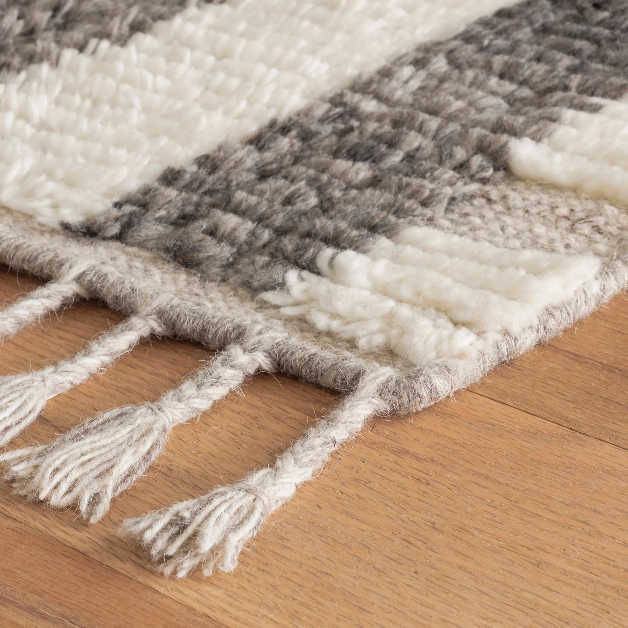 Everett Hand Knotted Wool Rug | Ivory/Grey - Image 7