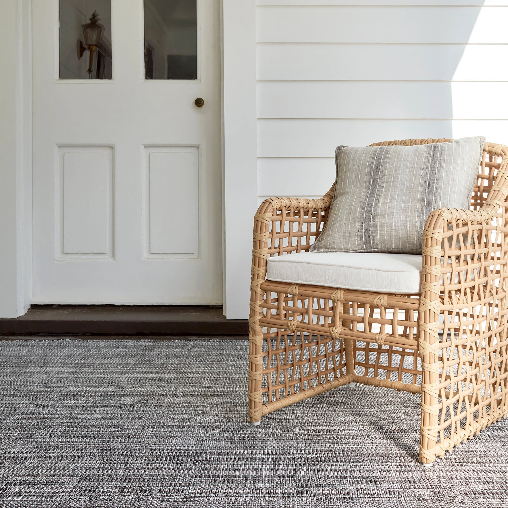 Fusion Handwoven Indoor/Outdoor Rug | Black - Image 2