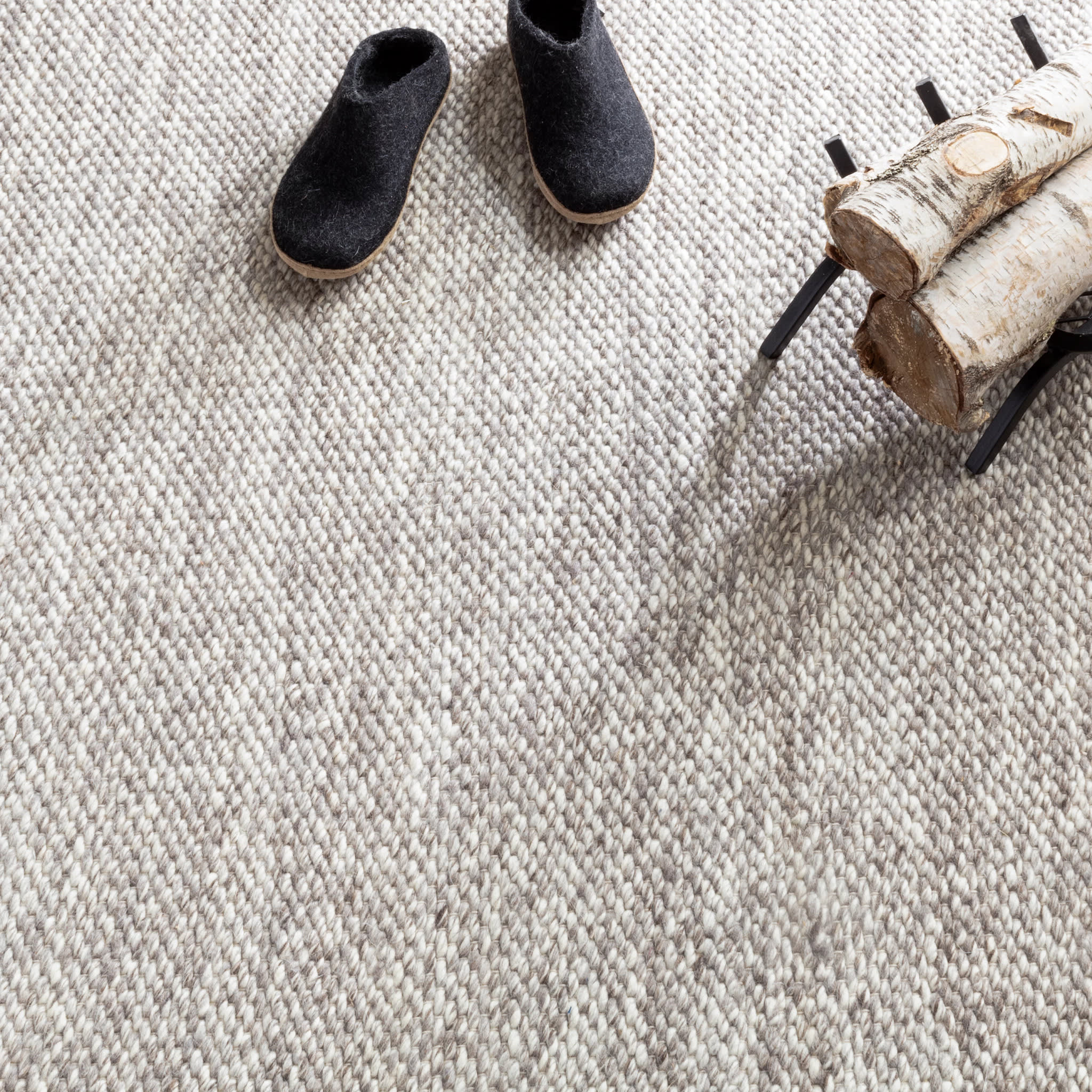 Loggia Handwoven Wool Rug | Grey - Image 2