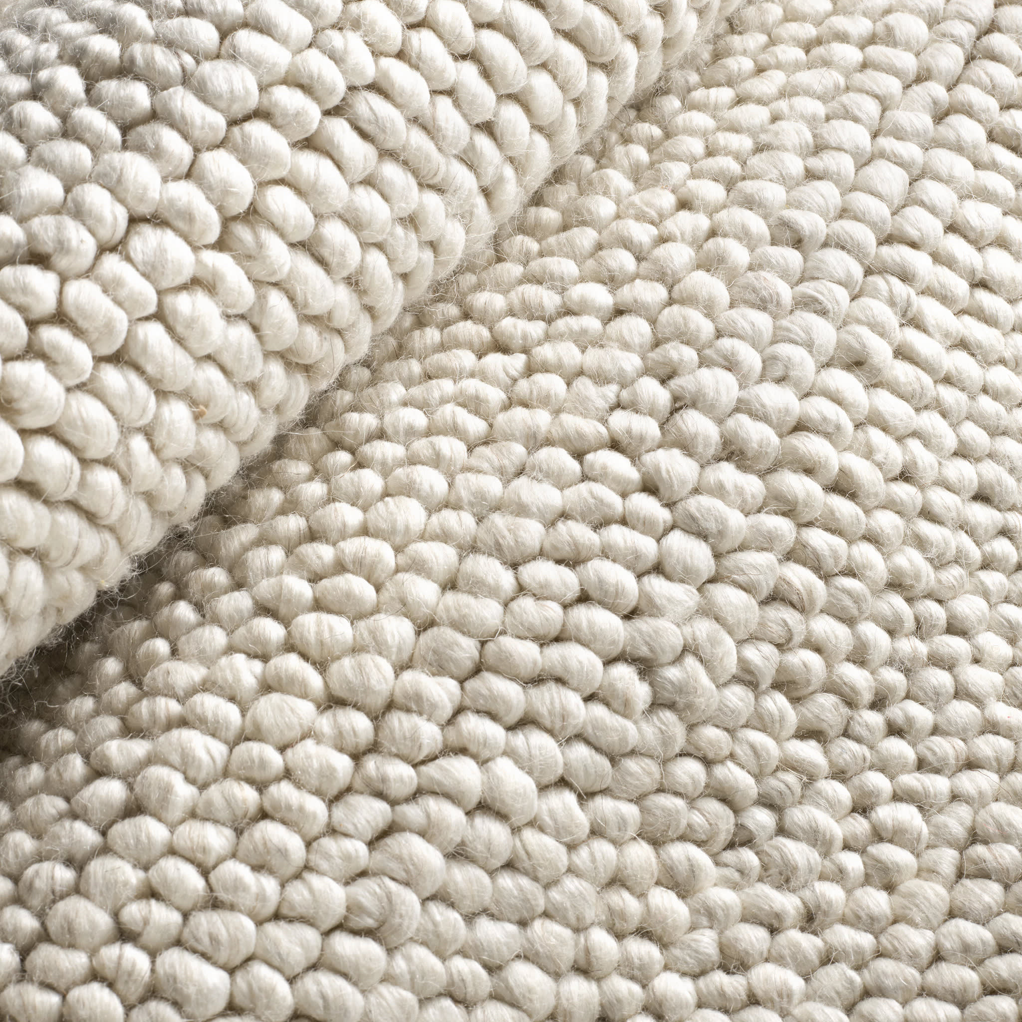 Niels Handwoven Woolviscose Rug | Ivory - Image 6
