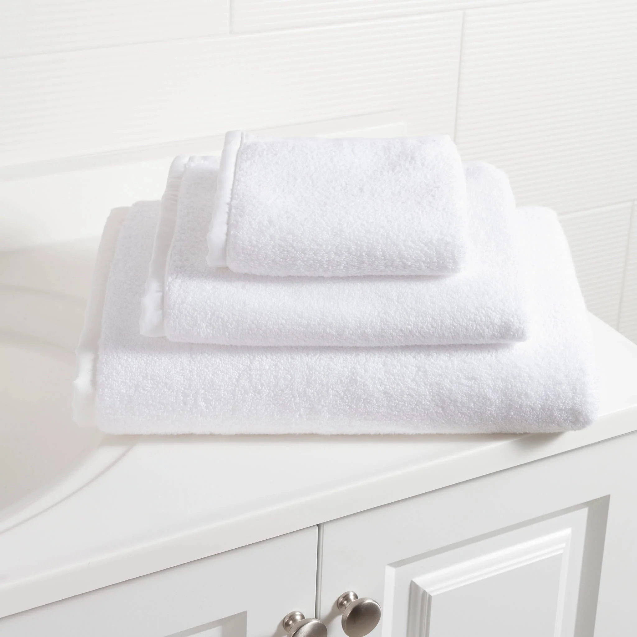 Signature Banded Towel | White/White