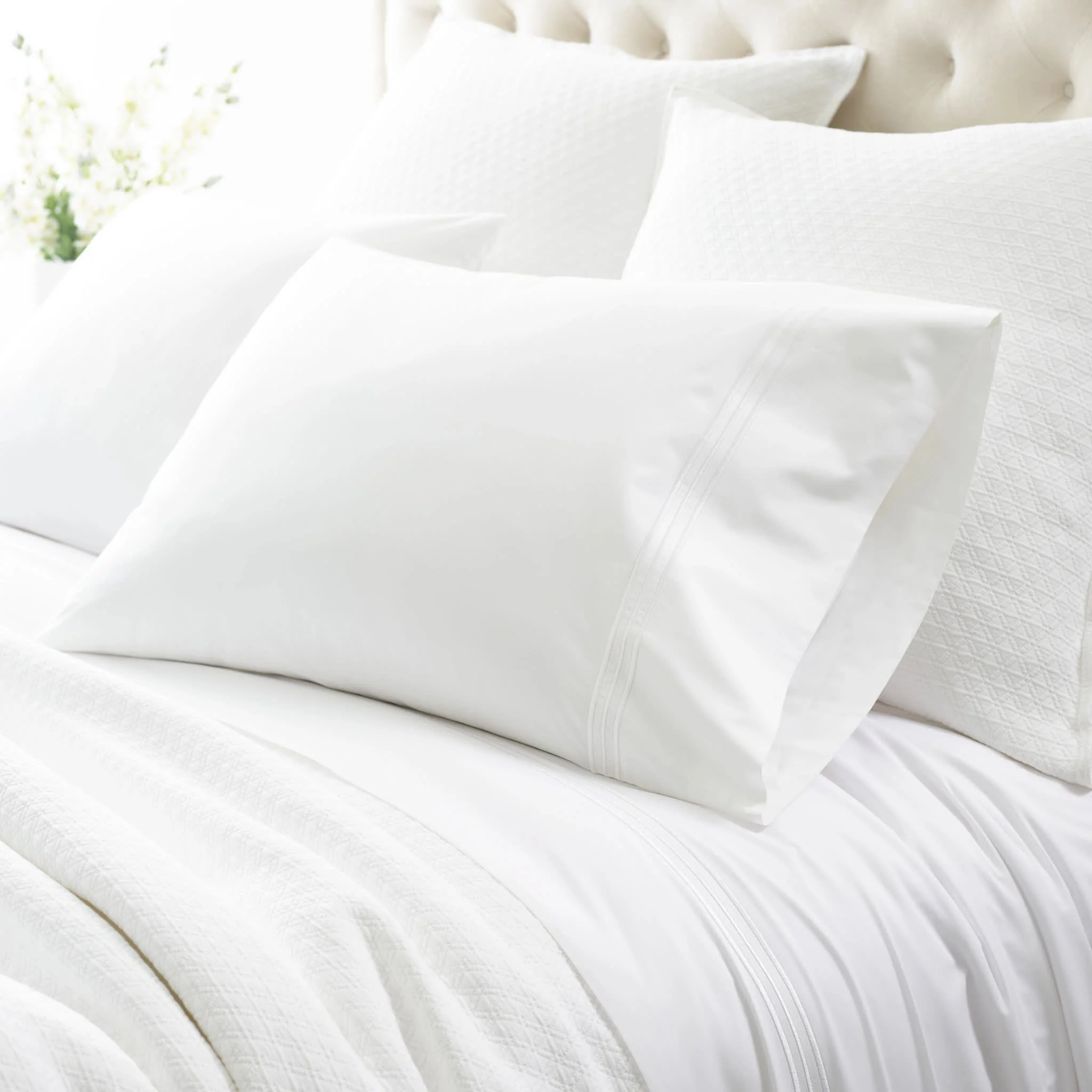 Trio Flat Sheet | White