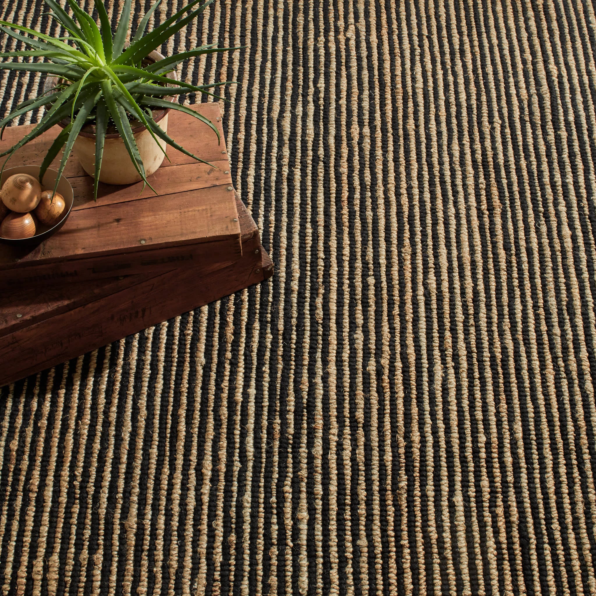 Twiggy Handwoven Wooljute Rug | Black - Image 5