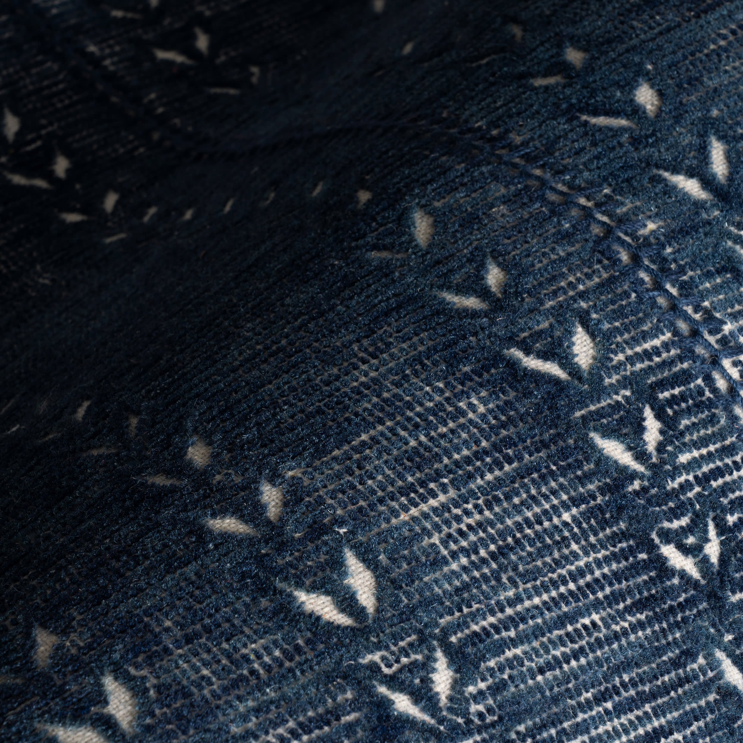 Vox Chevron Handmade Wool Rug | Navy - Image 7